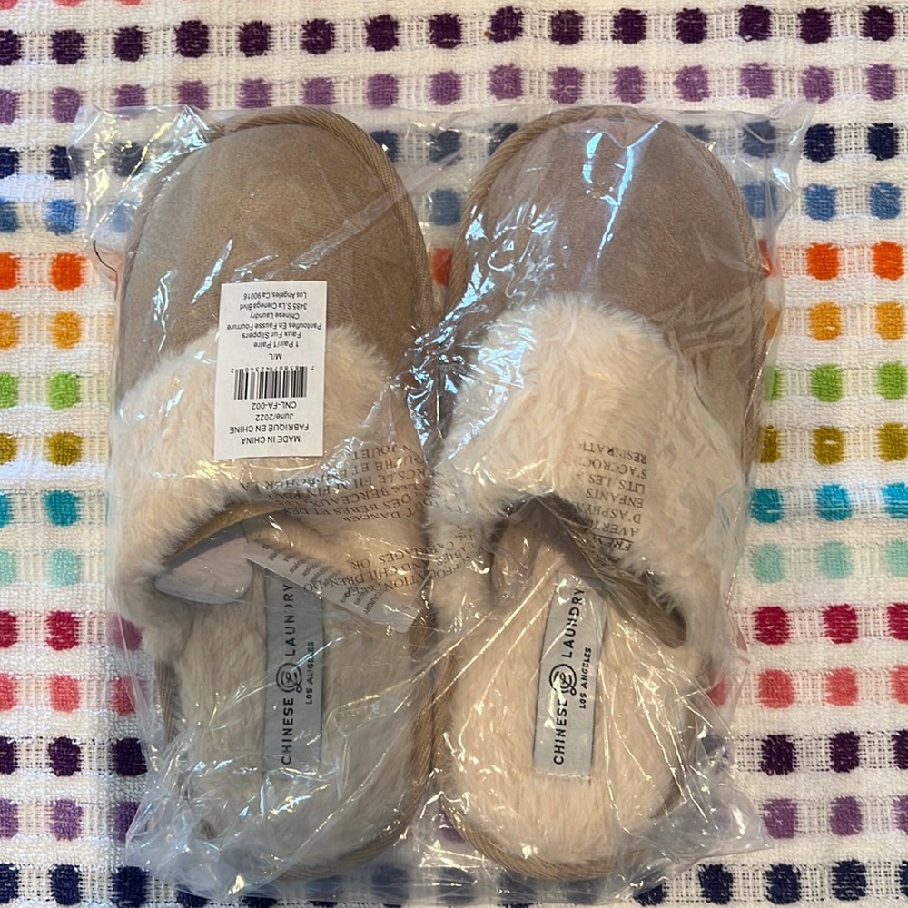 New Chinese Laundry Slippers.